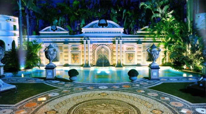 Luksusowy hotel Villa Casa Casuarina w byłej rezydencji Gianni Versace