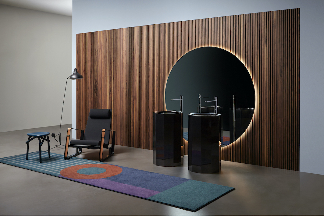 Mood-Design_antoniolupi CIRCLE specchio lavabo VITREO tappeti (3)