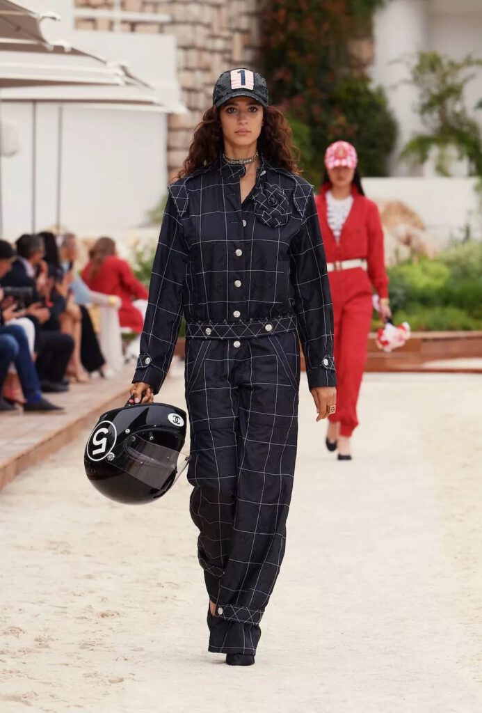 chanel-002-cruise-2022-23-collection-looks-vf-hd_1600