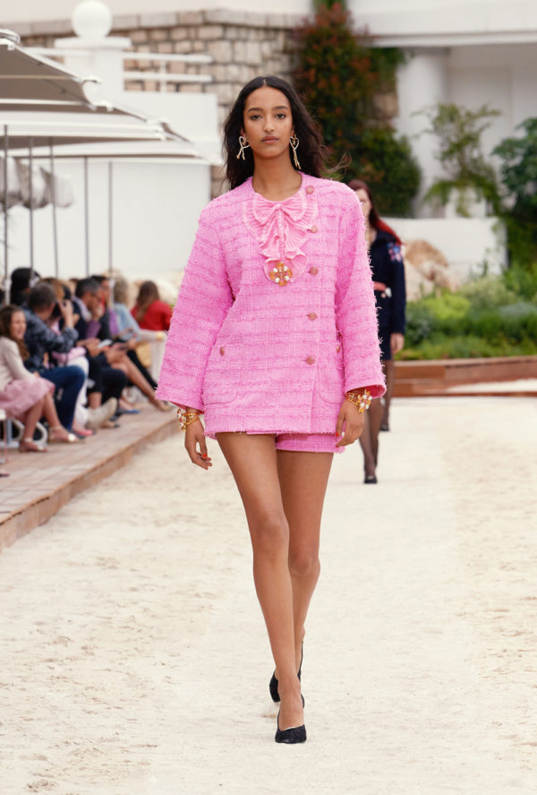 chanel_0039-cruise-2022-23-collection_looks_vf-HD-600x887
