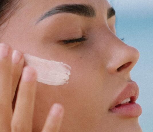 Top 5: Kremy do twarzy z filtrem SPF 50+