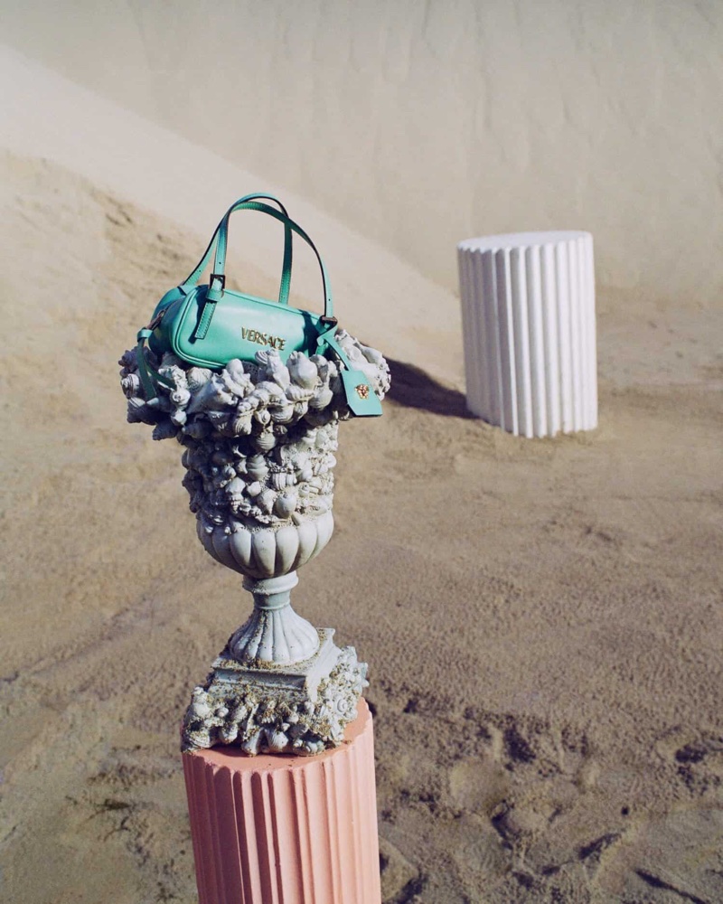Versace-La-Vacanza-2025-Campaign02
