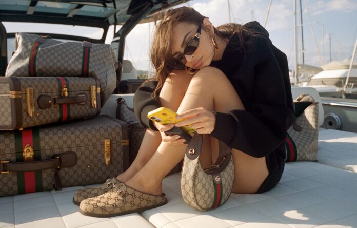 Emily Ratajkowski w kampanii Gucci
