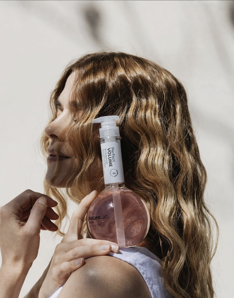 NatureLab TOKYO_ Perfect Volume